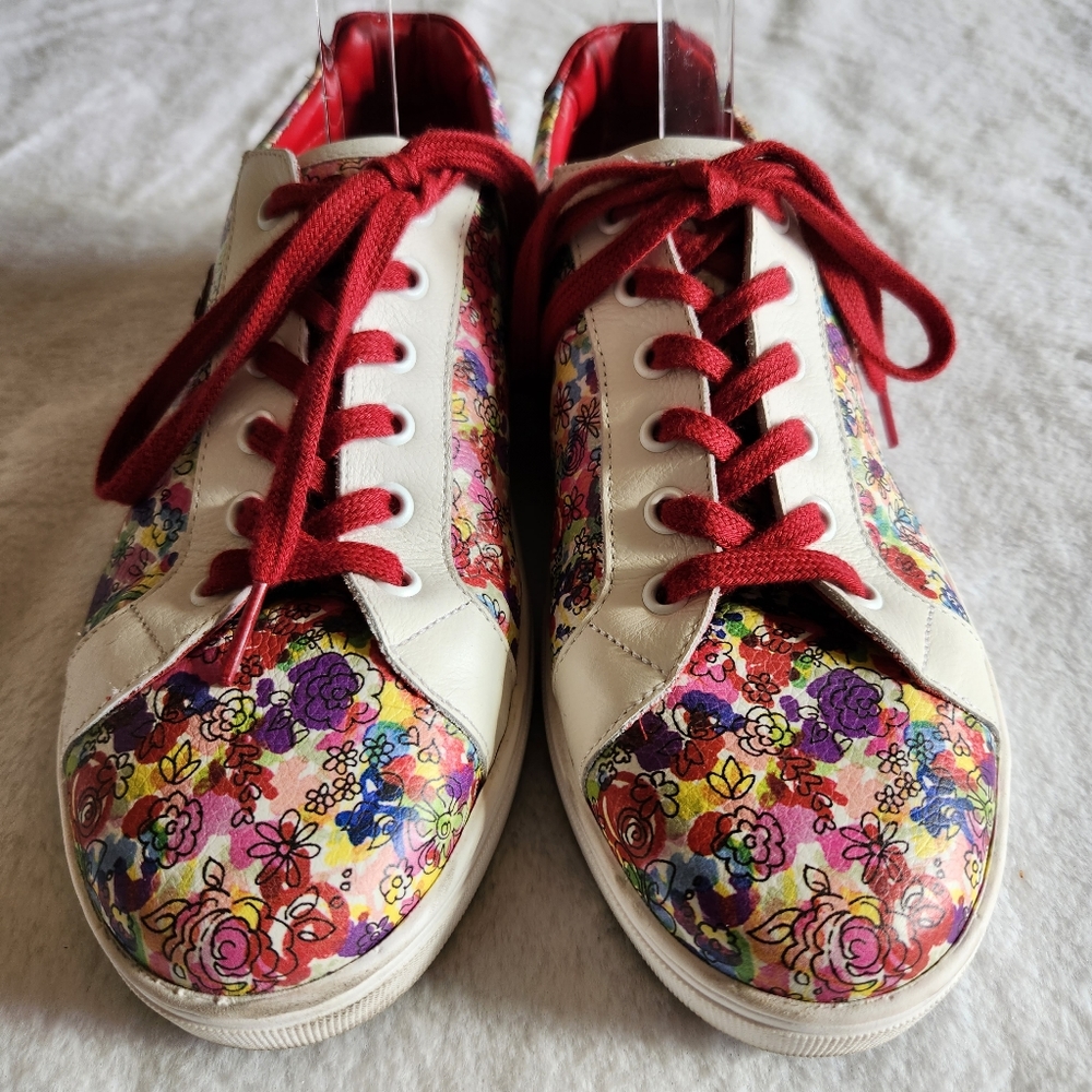 Brighton Blooms Sneakers Women's 9 - Picture 3 of 12